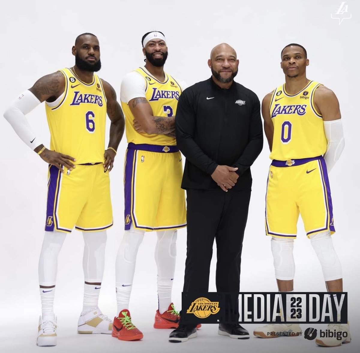 NBAMemes's tweet photo. Who’s beating this team? https://t.co/cgVB0cScx8