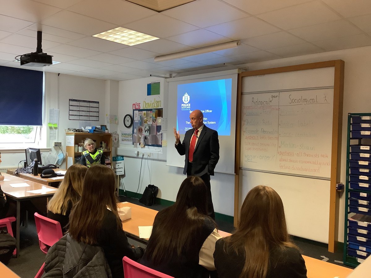 PSOSSWEdinburgh's tweet photo. School link officer PC Nelson-Dowie and Sgt Readie were privileged to deliver an input on Policing and the Criminal Justice System at Firrhill High School today to a really engaged group of young people asking insightful questions.

#TheFutureIsBright
@Firrhill_Modern 
#SWCPT https://t.co/BNDDby1Cmf