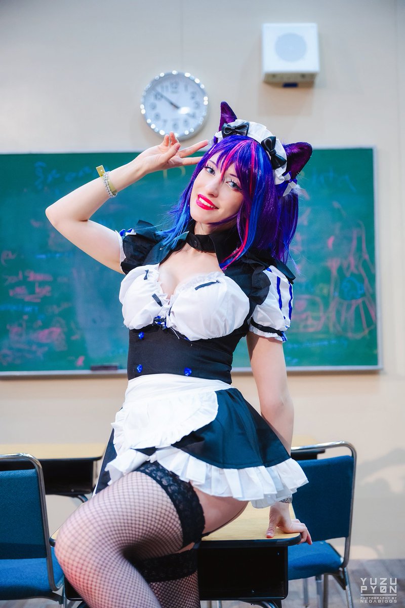 YuzuPyonCosplay's tweet photo. Today's Science Team lesson is about to start💦 https://t.co/4KNu5wTKcd