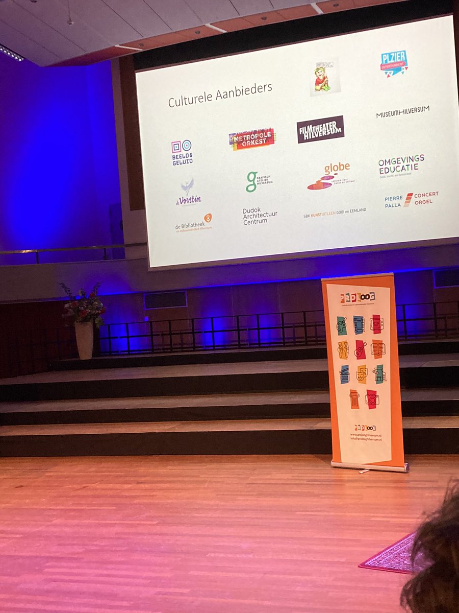 EDorssen's tweet photo. Vanmiddag de aftrap meegemaakt als meedenker en zo voor de Aftrap van het culturele aanbod voor Hilversumse jeugd. Was erg leuk! #Proloog https://t.co/K8NwtybGMg