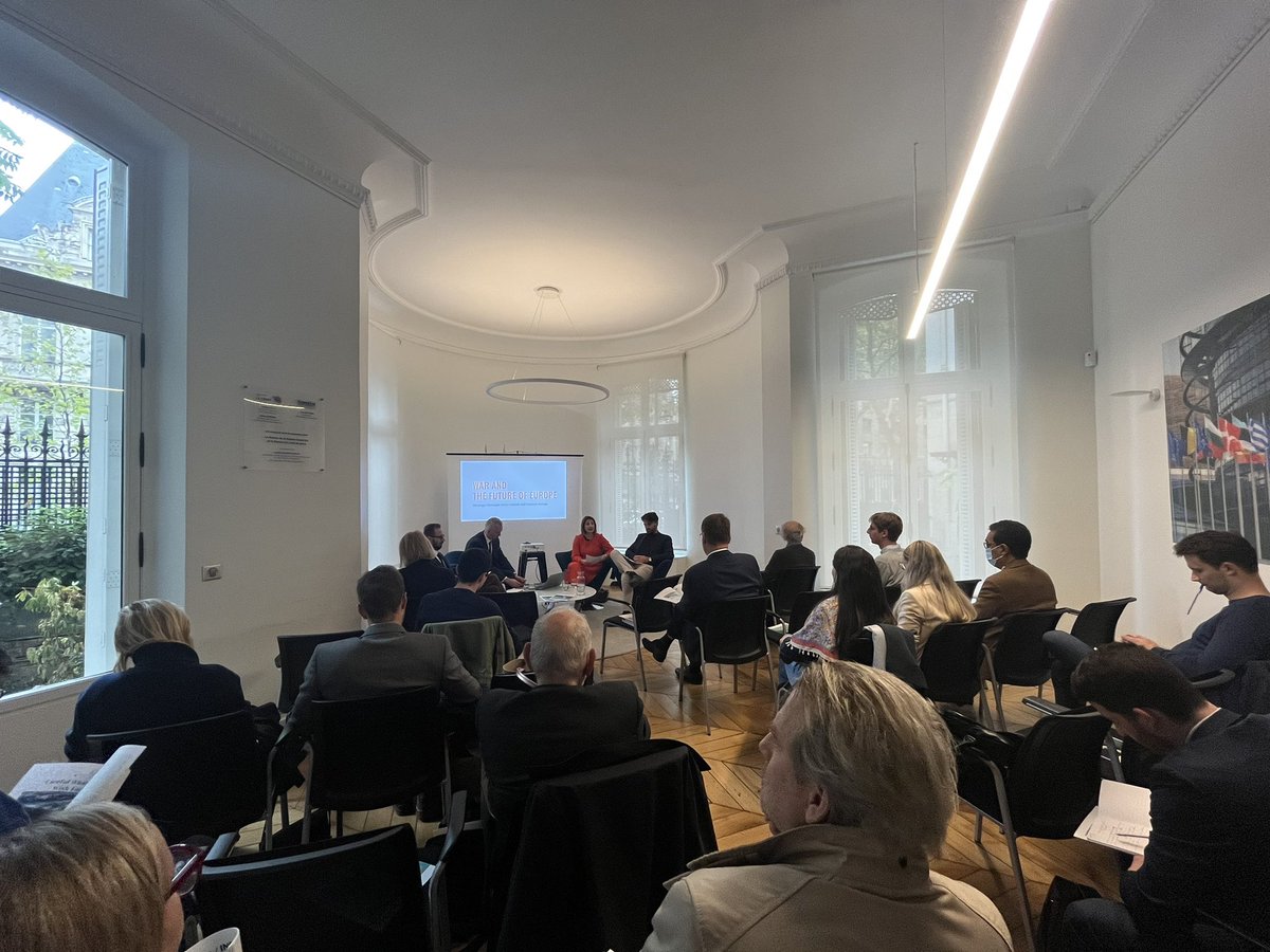 Update from @VisegradInsight in Paris on War and the Future of Europe @ZSzelenyi: - apetite to understand CEE huge: full house public event w/ @Euro_Creative_. Worry- this comes too late @rlequiniou - underinvested EPCommunity can produce similar backlash to strat autonomy