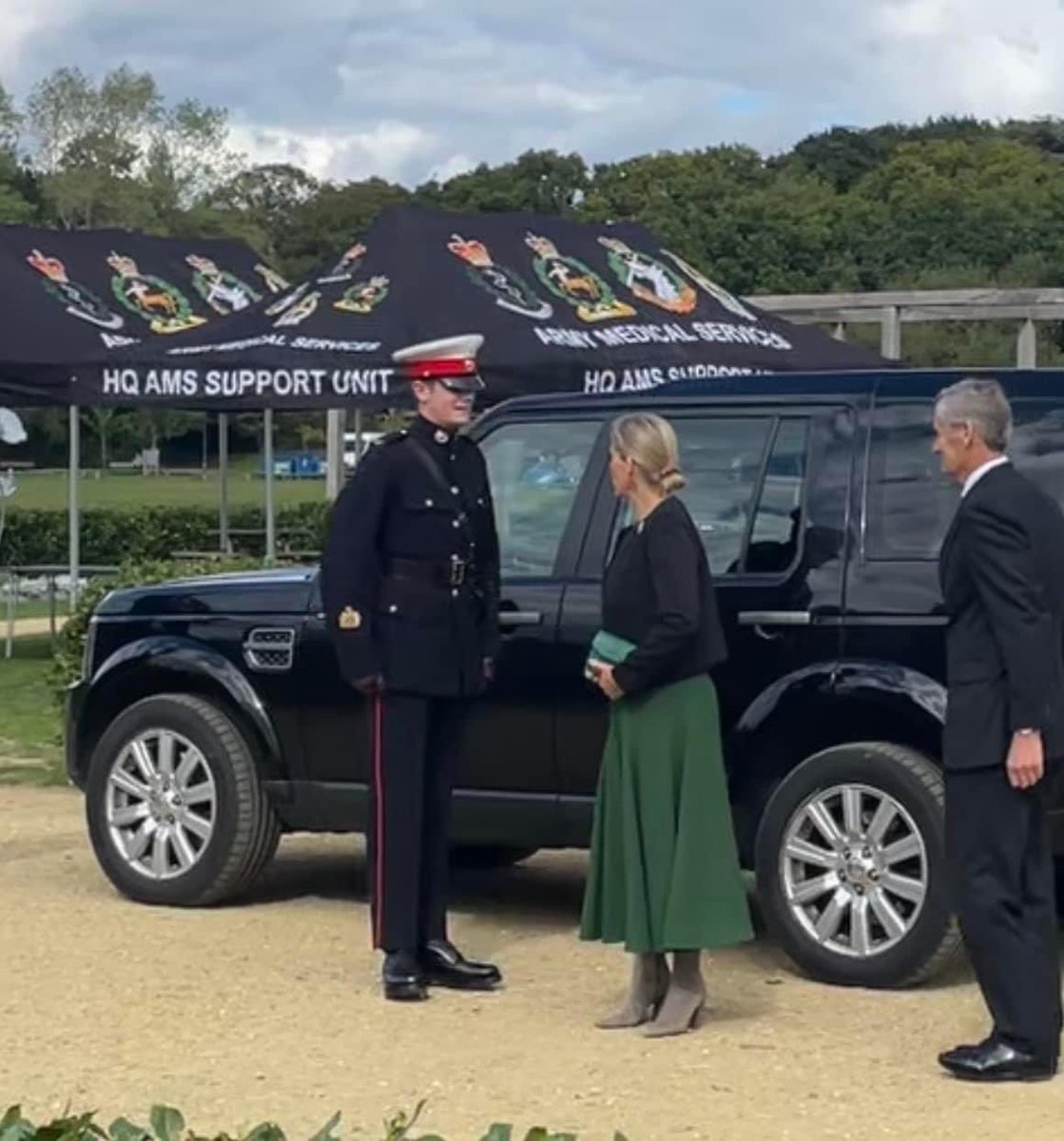Today our Cadet RSM, had the privilege in meeting HRH The Countess of Wessex on one of his final duties in his tenure as #LordLieutenant Cadet for Hampshire. 

What an honour to represent the @VCCcadets & have a one to one conversation with a member of the @RoyalFamily.