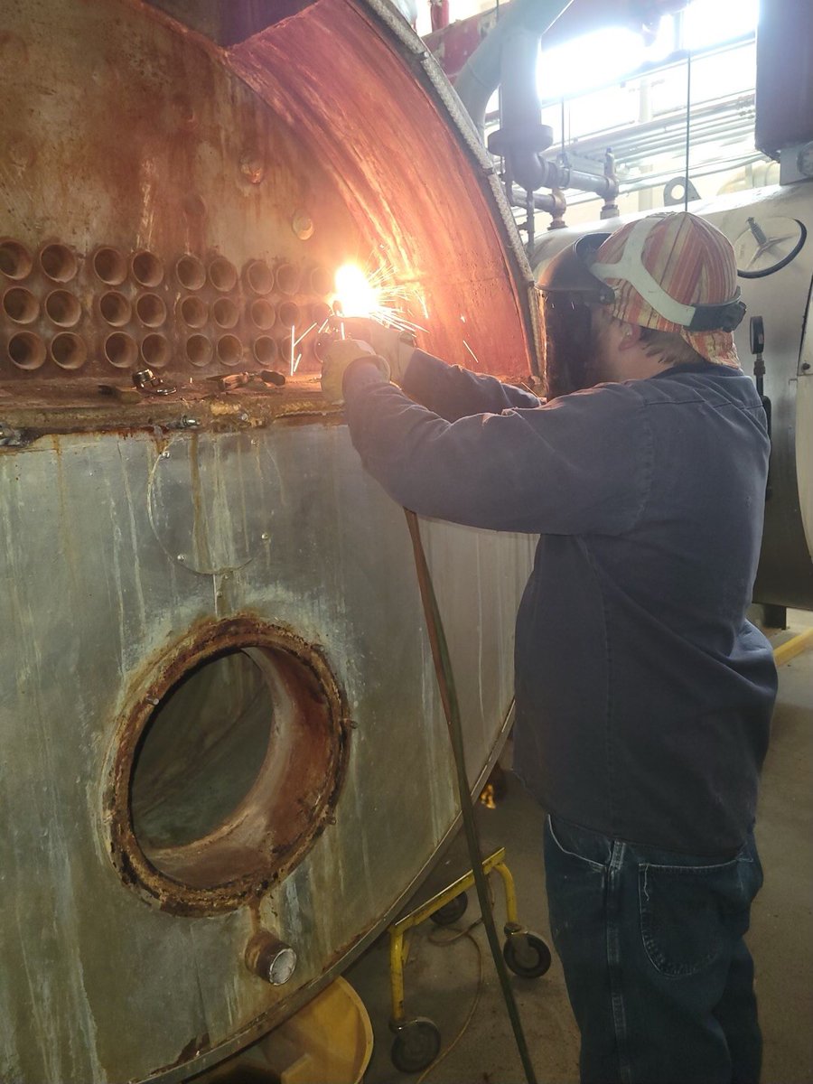 RasMech's tweet image. Action Shot Of Our Team Removing Boiler Tubes For A Facility In Central Nebraska #retube #boiler #coderepair