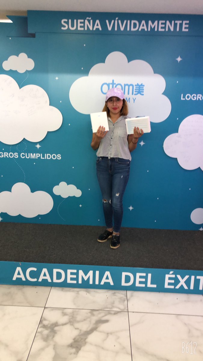 ErikaPablo11's tweet photo. De compritas en #Atomy  y visitando el centro cultural coreano en México
@ MxAtomy @ CC_coreano https://t.co/t0L2K3E5vD