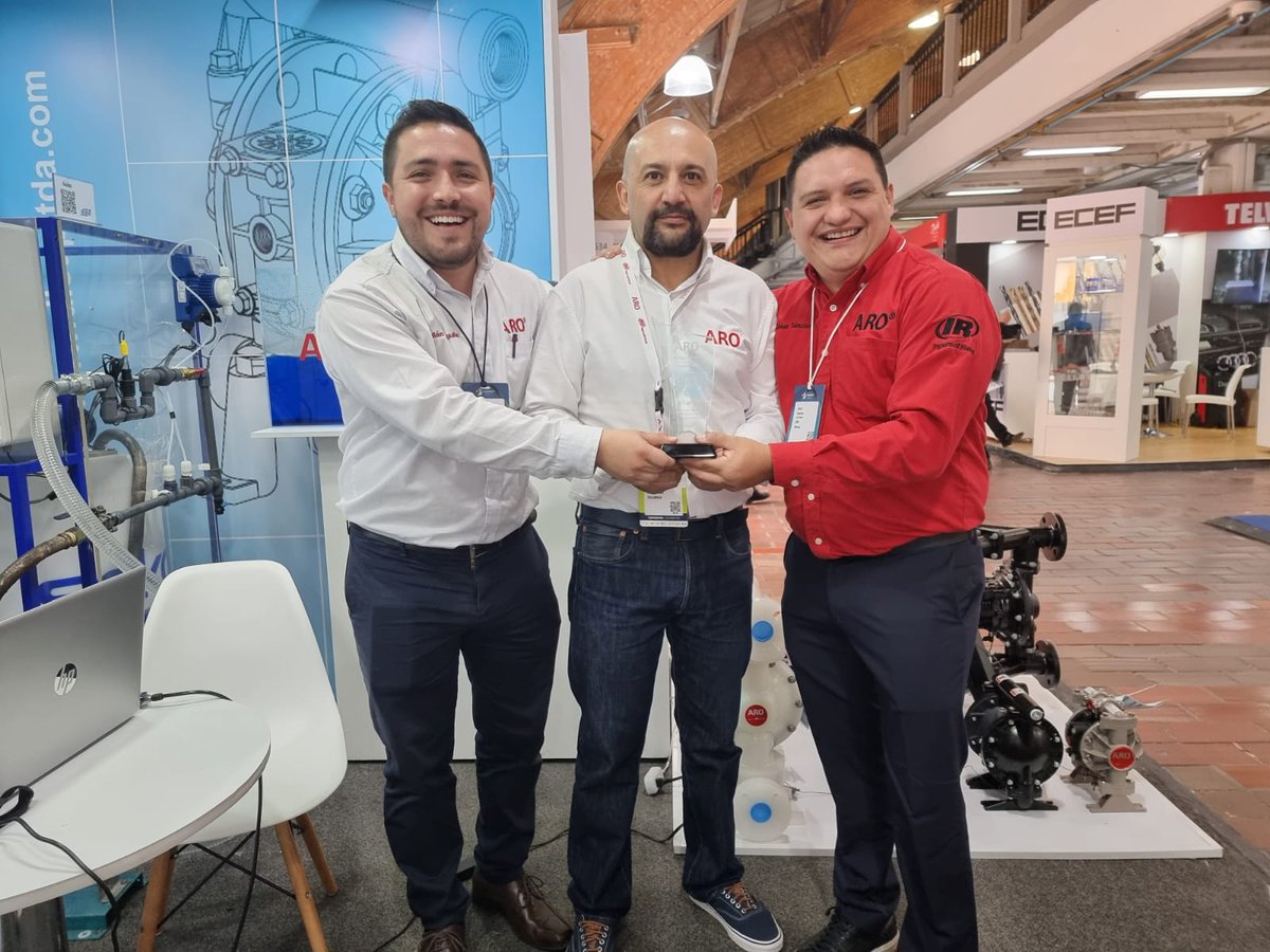 DisapLtda's tweet photo. Día 3 en la Feria Internacional de Bogotá #FIB2022 en @CorferiasBogota. Visítanos en el pabellón 3 stand 638.
#industriaencolombia #bombas #fluidos #pumps #fluids #industria #industry #disapltda #feriainternacional #aropumps #arofluidmanagement #industriaenmovimiento #pumptalk https://t.co/XROlN2TDPn