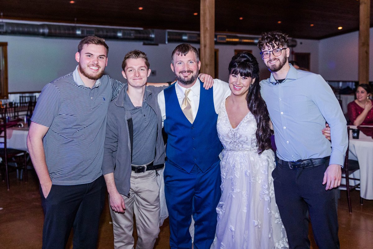 Swift Weddings tweet media