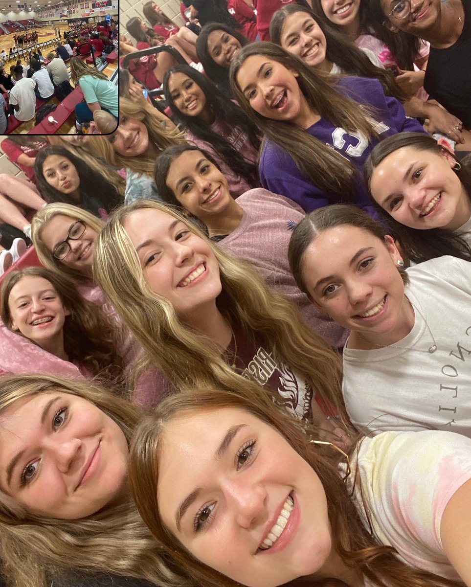 Centraldancers1's tweet photo. LD’s cheering for  @ChargerVB last night! We love you!! #LDsNSYNC #ChargerNation https://t.co/9EuR7gl5vz