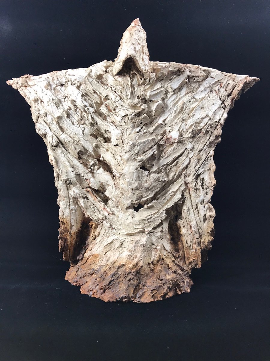 UKSculpture's tweet photo. Sculpture of the Week! The 'Bone Collector', a unique ceramic piece, of a cloaked figure who gathers the bones of wolves and sings them back to life. She reminds us that where there is beginning there is end and where there is end there is always beginning. #WomenWhoRunWithWolves https://t.co/nXNvbRYZqU