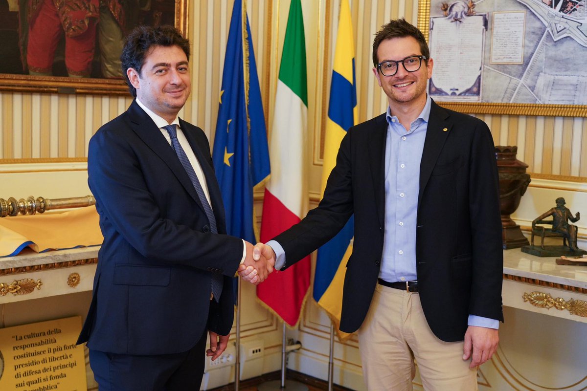 Il Sindaco di Parma <a href="/MicheleGuerraPR/">Michele Guerra</a> mi ha nominato come suo Portavoce.

È il più grande onore della mia vita professionale poter lavorare per le istituzioni della città in cui sono nato e cresciuto.