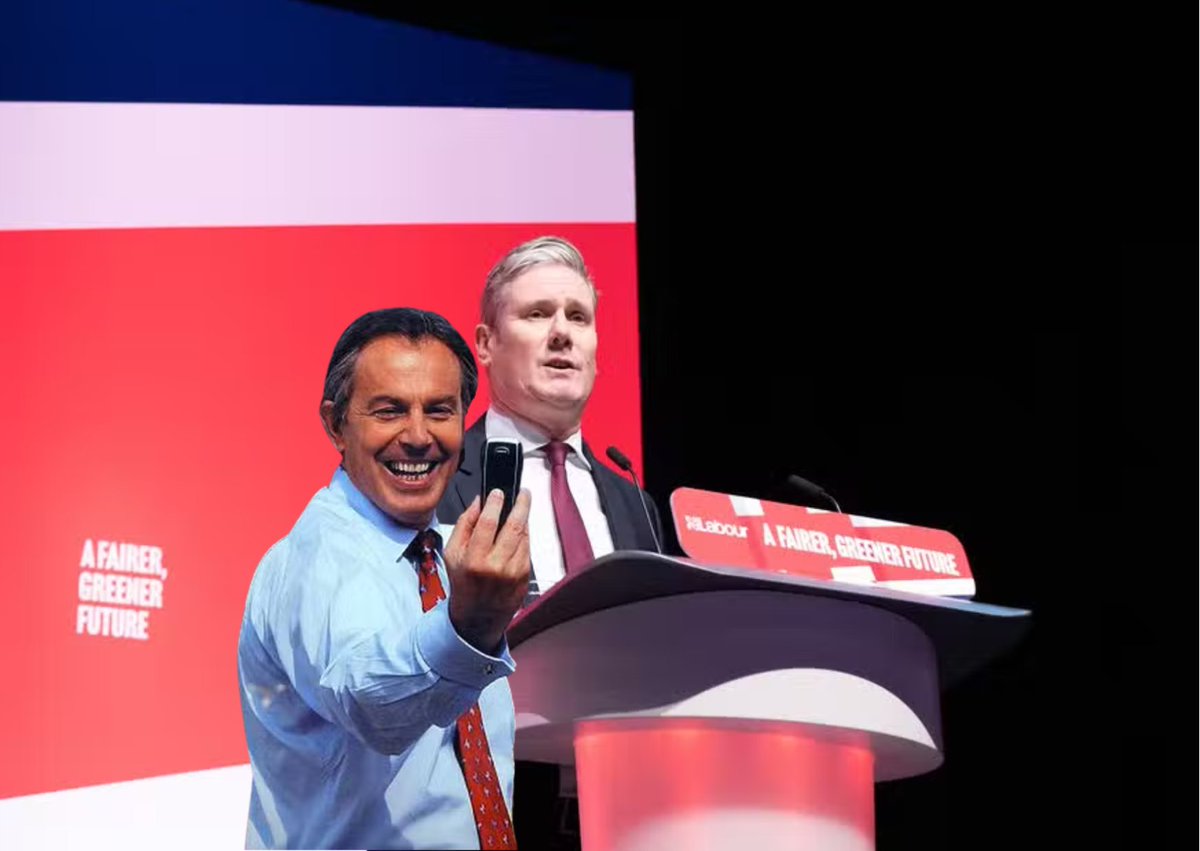 brokenbottleboy's tweet photo. The newsletter is out. Probably not one for Keir Starmer stans but read it and see... 

A SELFIE WITH STARMER
If Labour is going to form the next government, journalists' fan behaviour is a bad sign of what's to come.
https://t.co/tmYgQwfQHe https://t.co/oGDmeYmMB4