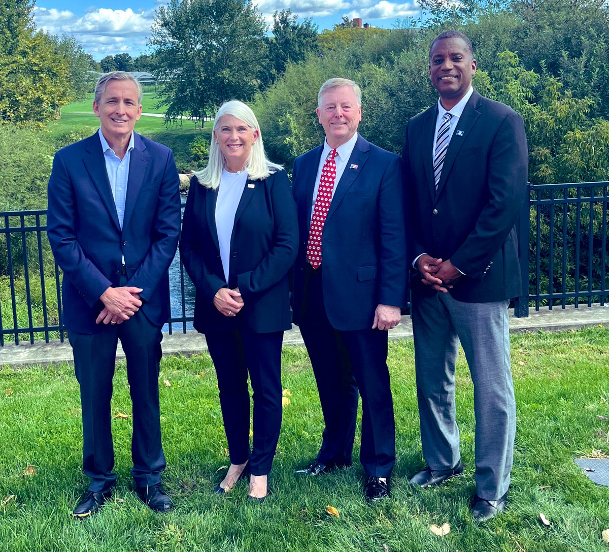 Our Commitment to America is a pledge to the families struggling to pay for groceries &amp; energy. To parents who have lost children to fentanyl. To students who have been left behind.

I was proud to stand alongside our team today, &amp; I’ll be proud to serve #CT05 in Congress. <a href="/CTGOP/">CTGOP</a>