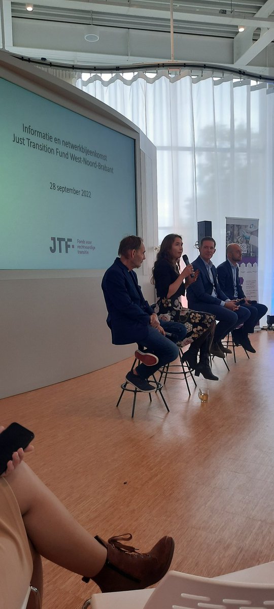 CorvanOers's tweet photo. Mooi om vandaag bijdrage te leveren  aan bijeenkomst 'Just Transitie fonds' WestBrabant. Ervaring inbrengen van @growing4future . Dank aan @Brabant @boakkerbouw @breda @Rabobank Hopen dat er mooie projecten worden geboren @nvrewin https://t.co/f8tCKinngh