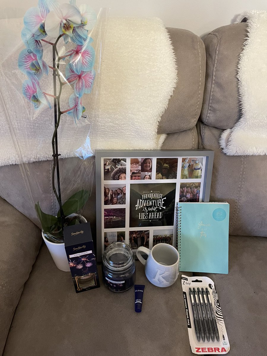 KB_Kirstyn's tweet photo. Today I said goodbye to the majority of NCCC rehab team as I await a start date for my band 5 #OT job following my #RTP!
#thankyou to all the team for my lovely gifts. Thank you mostly for all the love and friendship 💚 https://t.co/wnrb9uZR4j
