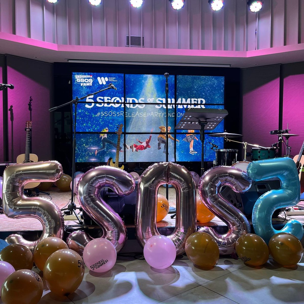 INDONESIAN 5SOSFAMS tweet media