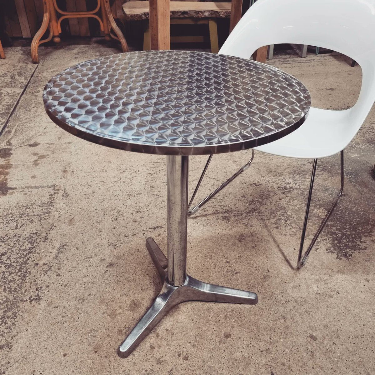 RAW Reclaimed Store 8:30-3:30 Mon-Thurs, (3pm Fri) tweet media