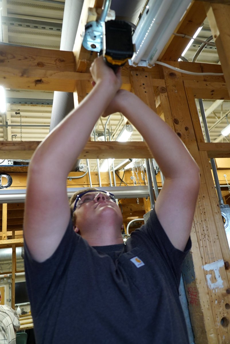 JeffLewBOCES's tweet photo. BOCES students are powering up their future career options in the Electrical Wiring Technology program. Jobs in the electrician field are some of the most lucrative of all the trades. #caring #confident #BohlenTech #boces #bocesconnects #nnylife #careerteched https://t.co/BRBmsEd3EJ