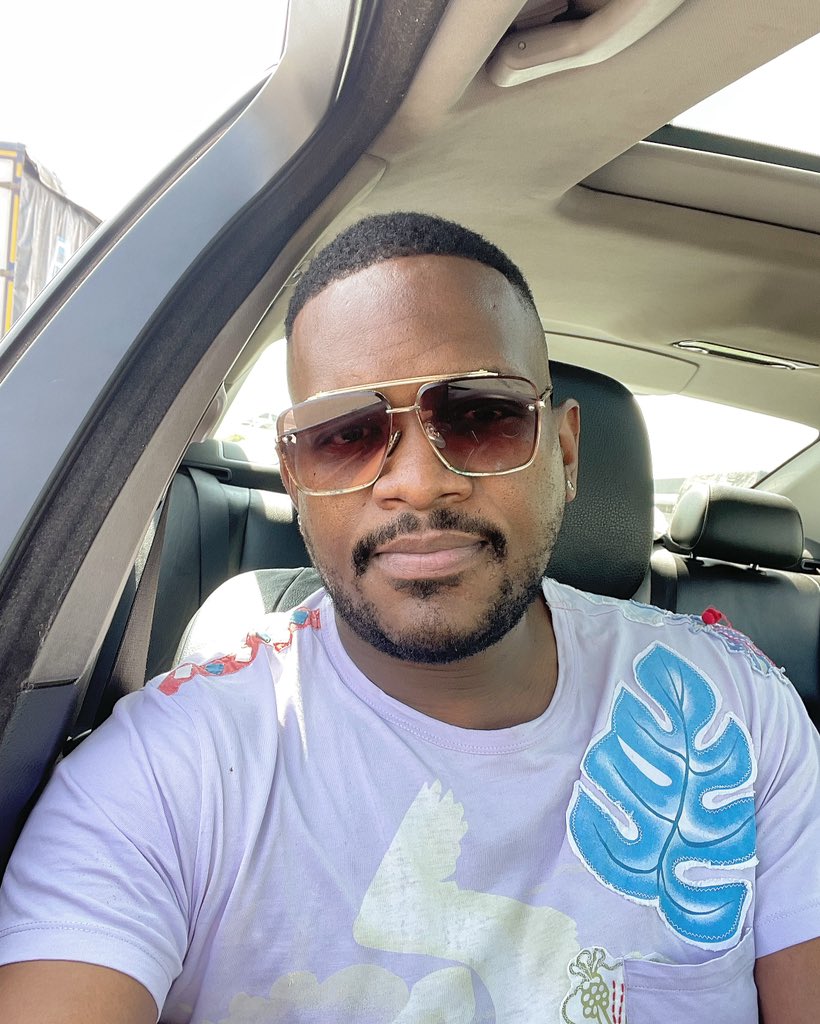 Laptop close, weekend mayifane nenye.