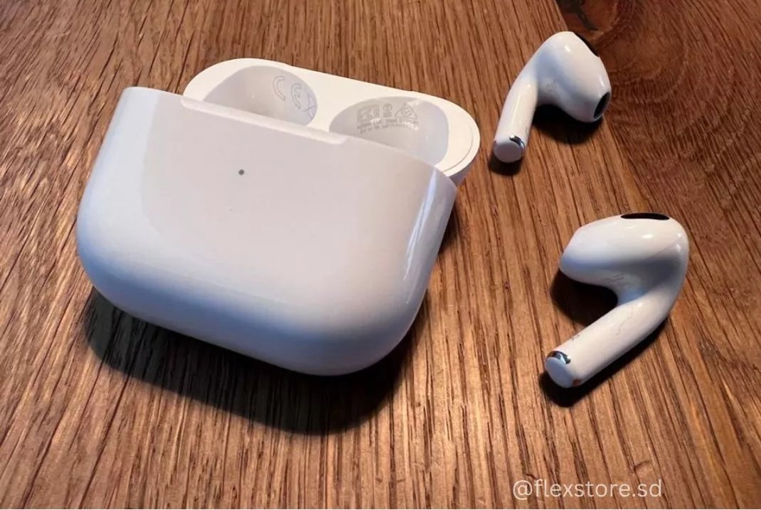 Airpods 3 high quality
متوفر ايربودز ٣ بجودة عالية
بتشتغل لمده ٤ ساعات والكيس بشحنها  ٤ مرات

السعر 11,500 + جراب هدية ❤️✨