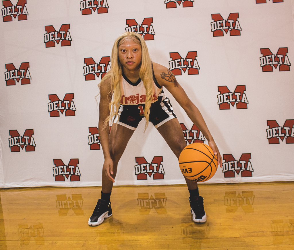 Deundria Stovall tweet media