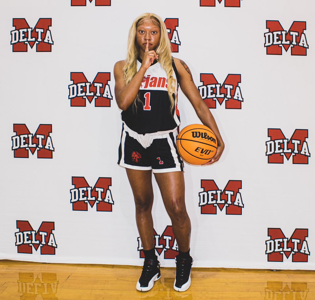 Deundria Stovall tweet media