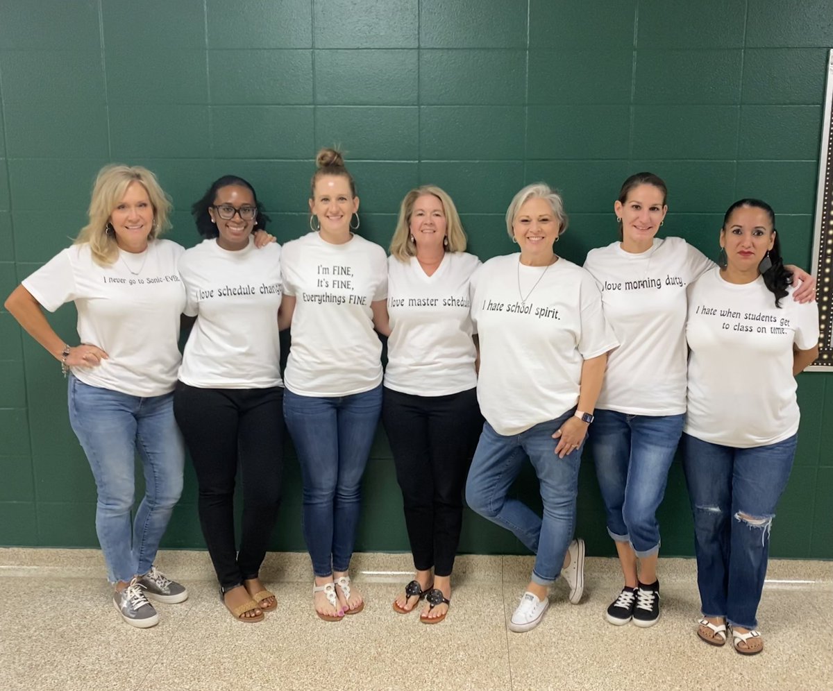 MsAB_Counselor's tweet photo. Hoco Week 💚 telling you all our white lies!
“I love schedule changes” https://t.co/dF53ooOeoQ