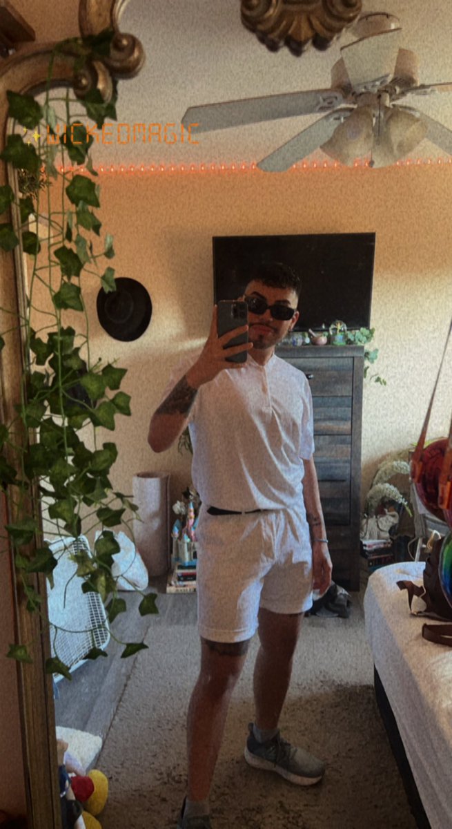 saintisraelx's tweet photo. Work Vibe #bartender #poolserver https://t.co/GnGZJanMCV