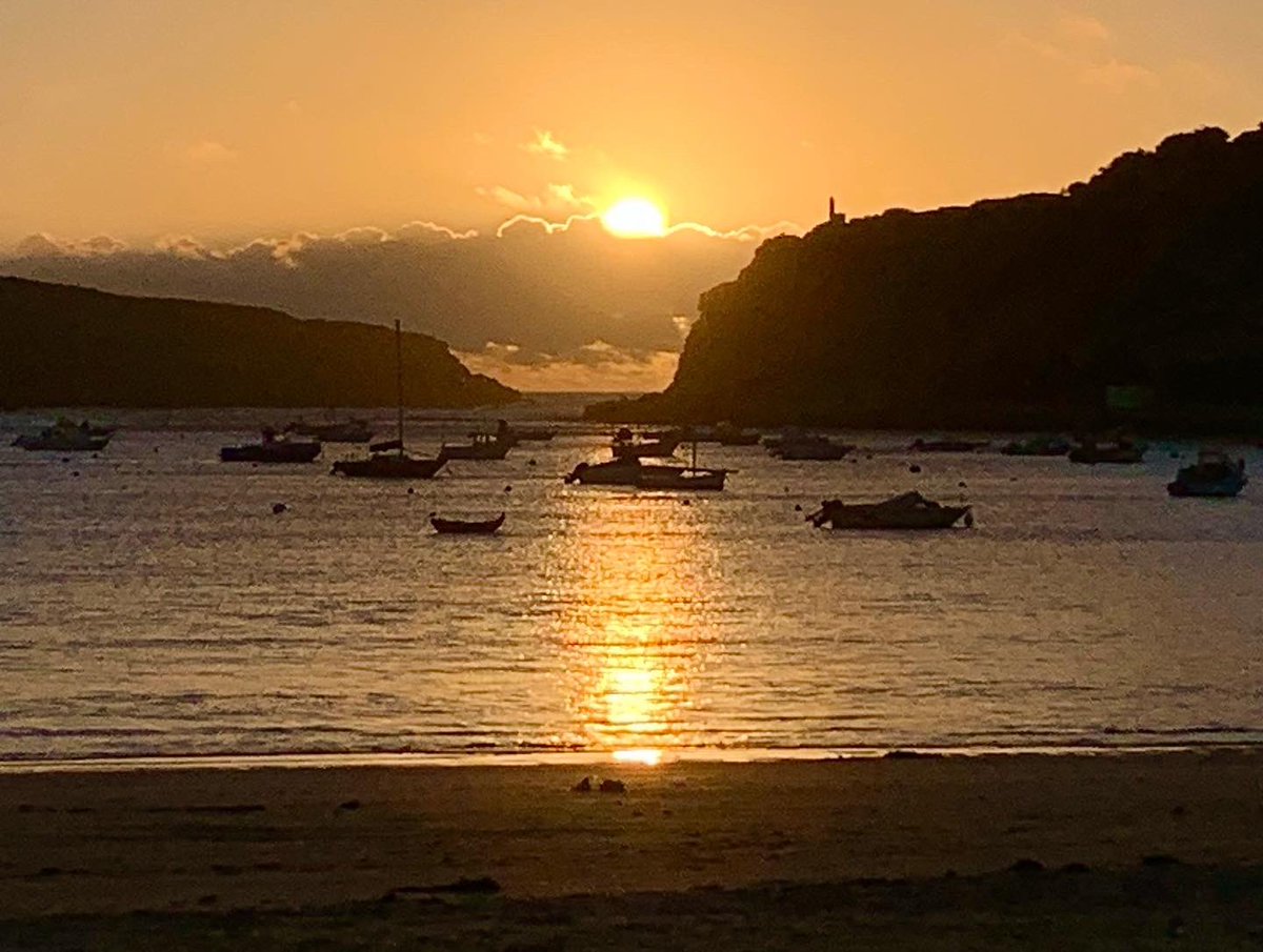 Sunset in São Martinho do Porto, Portugal☀️