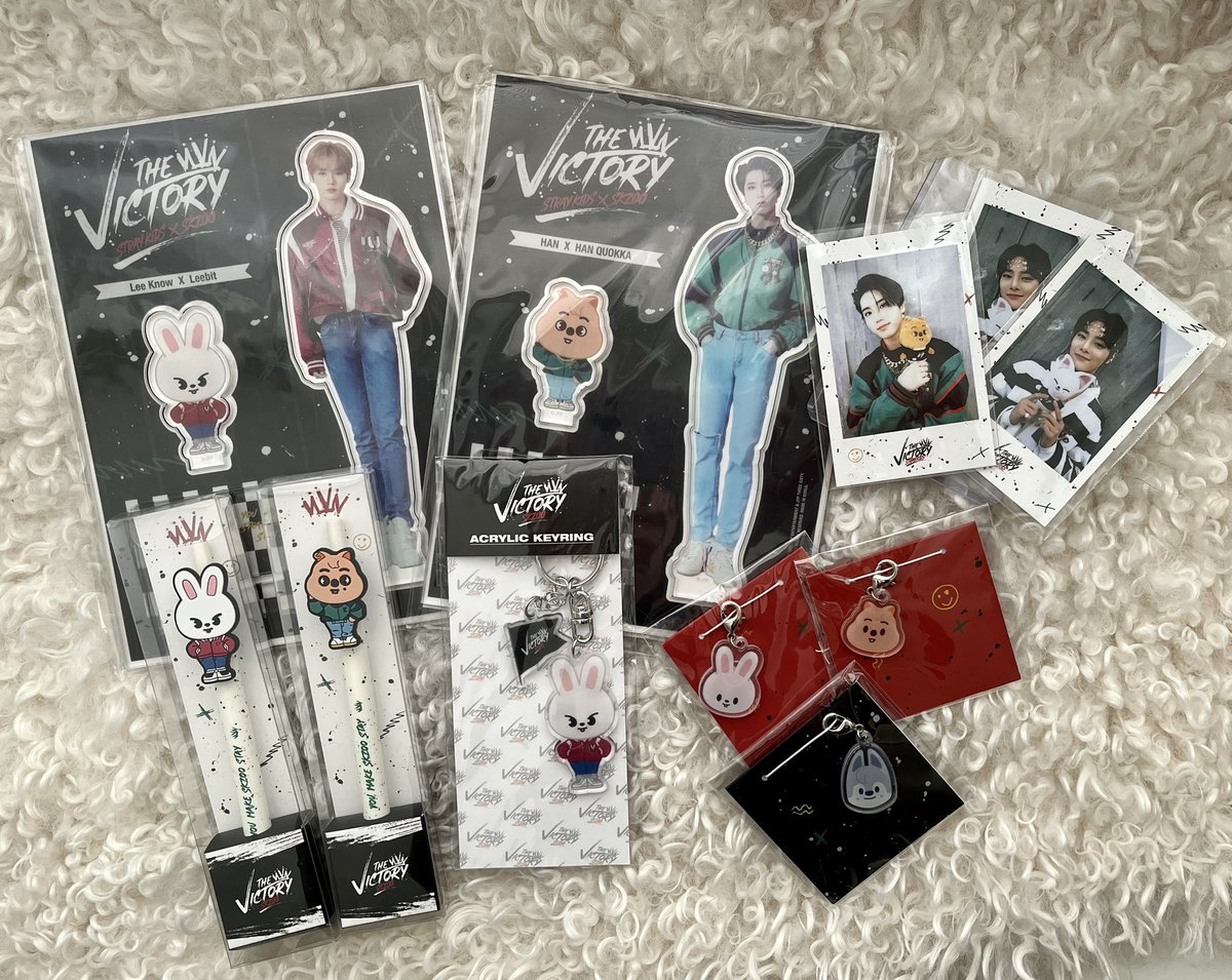 ohh3two5's tweet photo. Part 1 of my @FySeokminGos victory order is here! Excited for my Leebit cushion to come because I know itβs going to my favorite thing!
#fys_proof https://t.co/CVdjD2w1dX