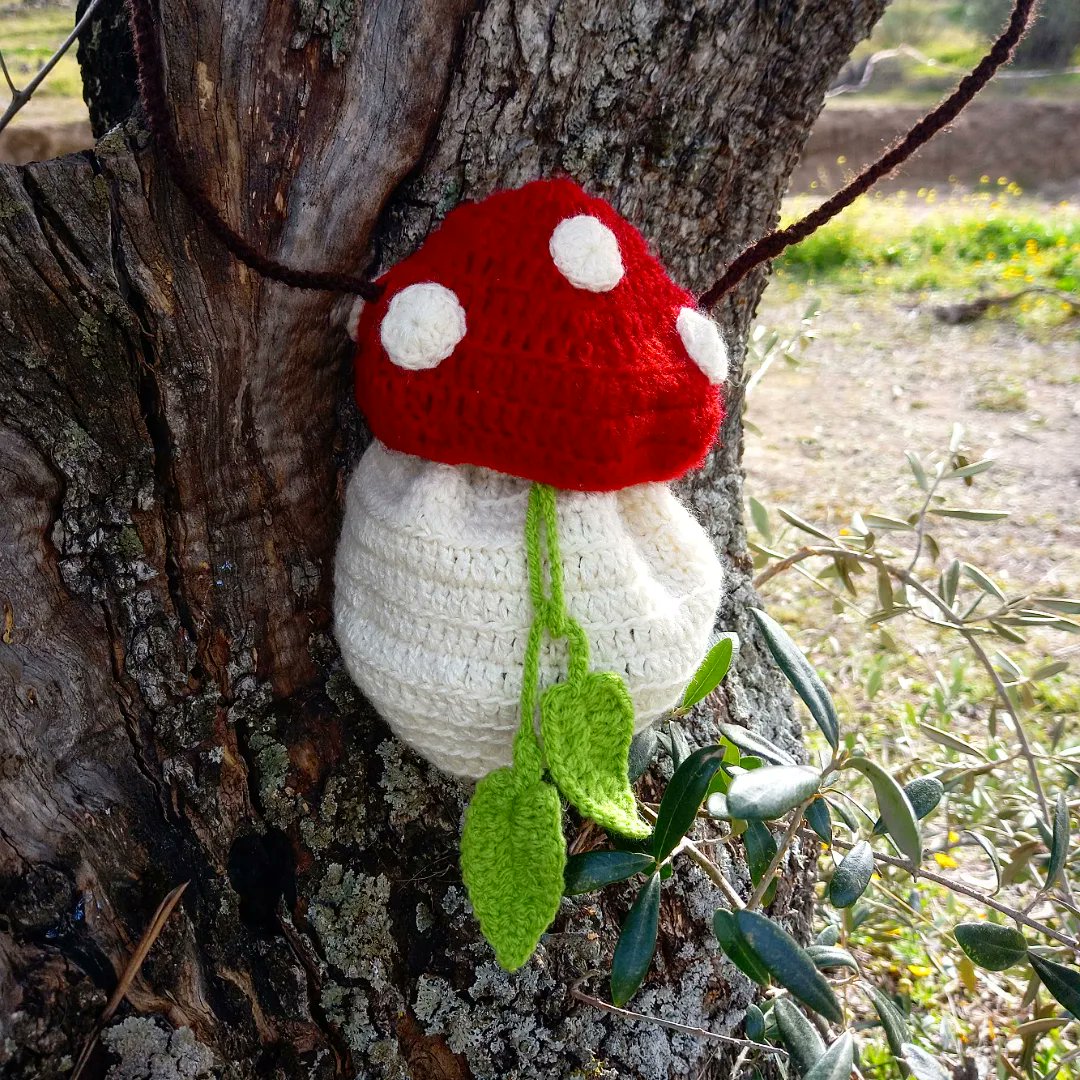 paintproquo's tweet photo. My mom made this handmade mushroom bag!! So this post is for you, mom 😊
🪵🌱🍄🧶🪡

#handmade #mom #diy #mushroom #bag #crochet #crocheting #crochetaddict #crochetlove #crocheted #crochetblanket #crochetlover #crocheteveryday #crochetpattern #crochetlife #crochetdoll #crochettoy https://t.co/F6xO8sQOv0