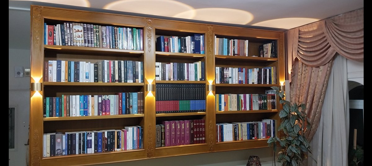 هذه مكتبتي المنزلية
