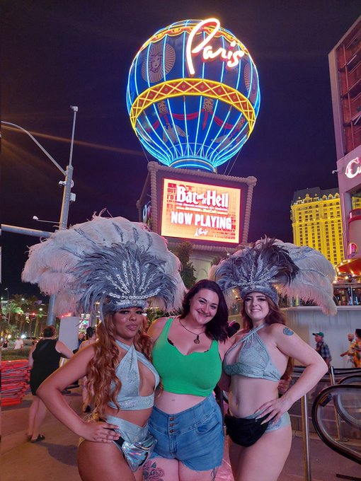 Vegas baby! https://t.co/yDPG8G8rSL<a href="/tag/vegas"class="tags"><span>#vegas</span></a><a href="/tag/true"class="tags"><span>#true</span></a><a href="/tag/show"class="tags"><span>#show</span></a><a href="/tag/dream"class="tags"><span>#dream</span></a><a href="/tag/come"class="tags"><span>#come</span></a><a href="/tag/planethollywood"class="tags"><span>#planethollywood</span></a>