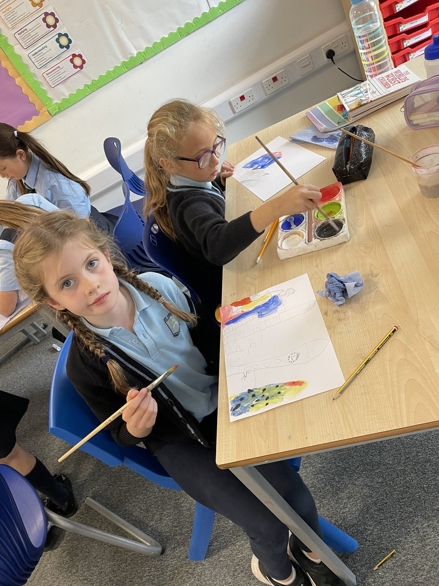 MissOwensStNin's tweet photo. It’s Maths Week 🎉 Today, we created some maths inspired art work. We looked at the artist ‘Paul Klee’. He used lots of 2D shapes in his paintings.  We then created our own pieces 🎨 🖌 ✏️ #MathWeekScotland #InvNum https://t.co/IU5V9QblPx