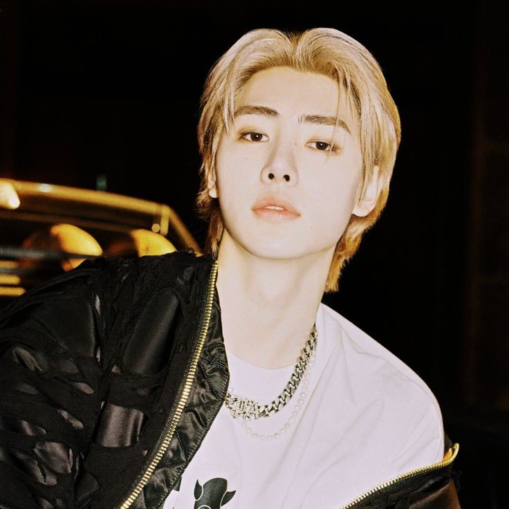 Ron୨୧ rt al fijado 📍 tweet media