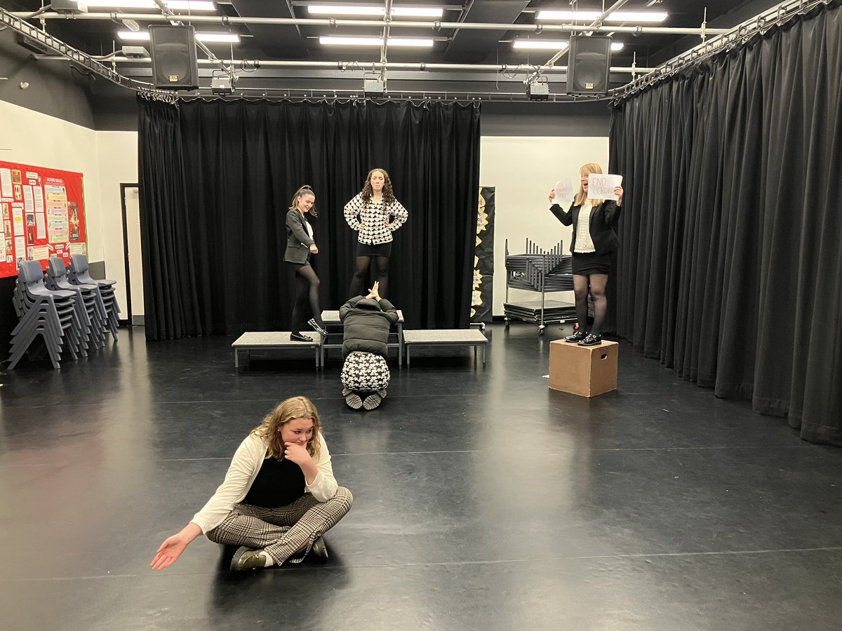 DramaUptonFCJ1's tweet photo. Year 12, A’Level Drama and Theatre Studies Students thoroughly embraced and applied a range of #Brechtian techniques to their interpretation of #ACaucasianChalkCircle today! Fantastic work everyone! #narration #gestus #song #directaddress #humour #component1 #reinterpretingtext https://t.co/u4Z9X9jOIc