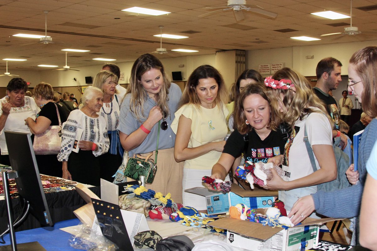 Htx4Ukraine's tweet photo. Just a few pictures of 59th Houston Slavic Heritage Festival, 09/25/2022

#standwithukraine #helpukraine #supportukraine #donate #helpukrainianarmy #savelifes #donateforukraine https://t.co/Fjm6DtBCx0