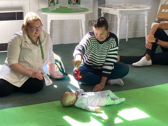 RootsofEmpathy's tweet photo. Our UK Manager @KatieCohenROE is back in #Wales training a new group of Instructors for @RootsofEmpathy! They had a lovely visit from 'Tiny Teacher' Ethan and his mum 💚 #TrainingSeason

@AneurinBevanUHB @CaerphillyCBC @MonmouthshireCC @BlaenauGwentCBC https://t.co/F5T8oRHce0