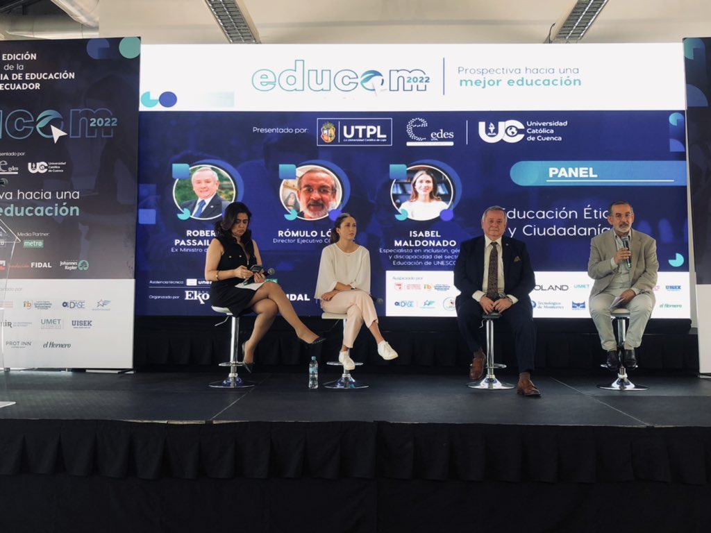 FundacionFidal's tweet photo. Continuamos con el panel "Educación Ética y Ciudadanía" con:
🔸Roberto Passailaigue, ex ministro de #educación
🔹Rómulo López, director ejecutivo de #CONFEDEC
🔸Isabel Maldonado, especialista de inclusión, género y discapacidad del sector Educación de @UNESCOQuito
#Educom2022 https://t.co/MBlU66kfOa