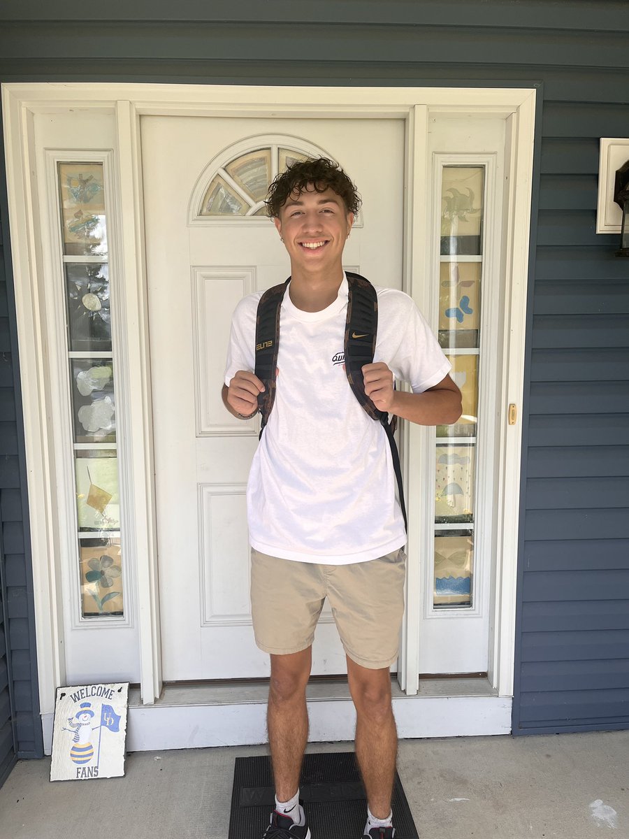stephan87275498's tweet photo. Happy National Son Day. Words can’t express how lucky we are to have you as a son.  We are proud of the person you have grown into. Love you!@CoachDonBurgess https://t.co/BnupSYnQXU