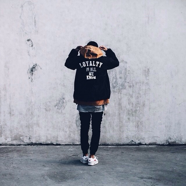 leeddesigner's tweet photo. What i live by: "Loyalty is all we know" @RedcrownCANADA #ifyouknowyouknow #est2012
#mighthavetobringitback
Back Then - @creationsofla https://t.co/YIvGUAMBga
