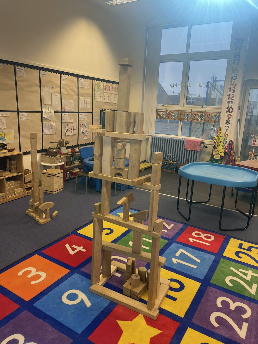 MrsLyon5's tweet image. Room1 @inverallochyPS we are developing into competent builders. Our structures are stronger, taller and more intricate! We even made it taller than Mrs Lyon.  Sharing stories too.
#playistheway #funandengagement