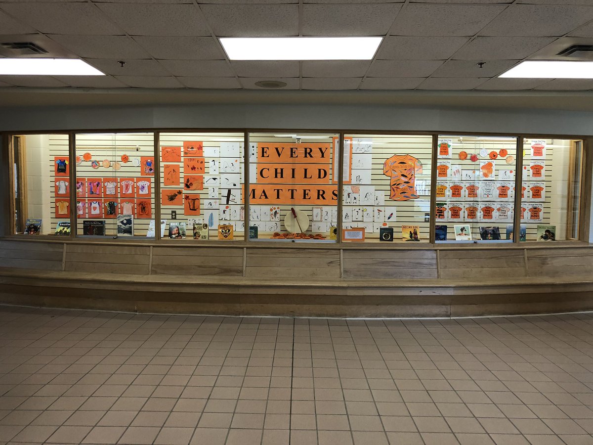 Nettie101327's tweet photo. MVEC is ready for Orange Shirt Day. We will talk and reflect as we lead up to Truth and Reconciliation Day on Friday. @MVEC4 @HRCE_NS https://t.co/Xk83YXEYQO
