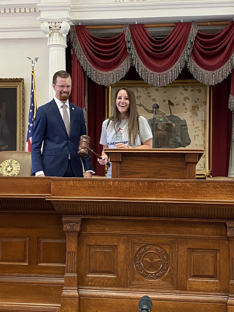 AllisonFaiola's tweet photo. We had an awesome day in Austin learning about Texas government from @willmetcalfTX ! This was a great opportunity for these students. https://t.co/bZCXkaLN0g