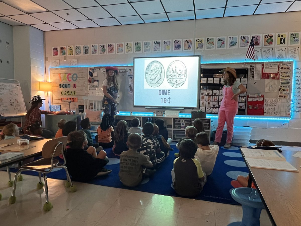 Loved having <a href="/BeechDECA/">Beech DECA</a> visit our classroom today and teach us about money! Yee-Haw 🤠