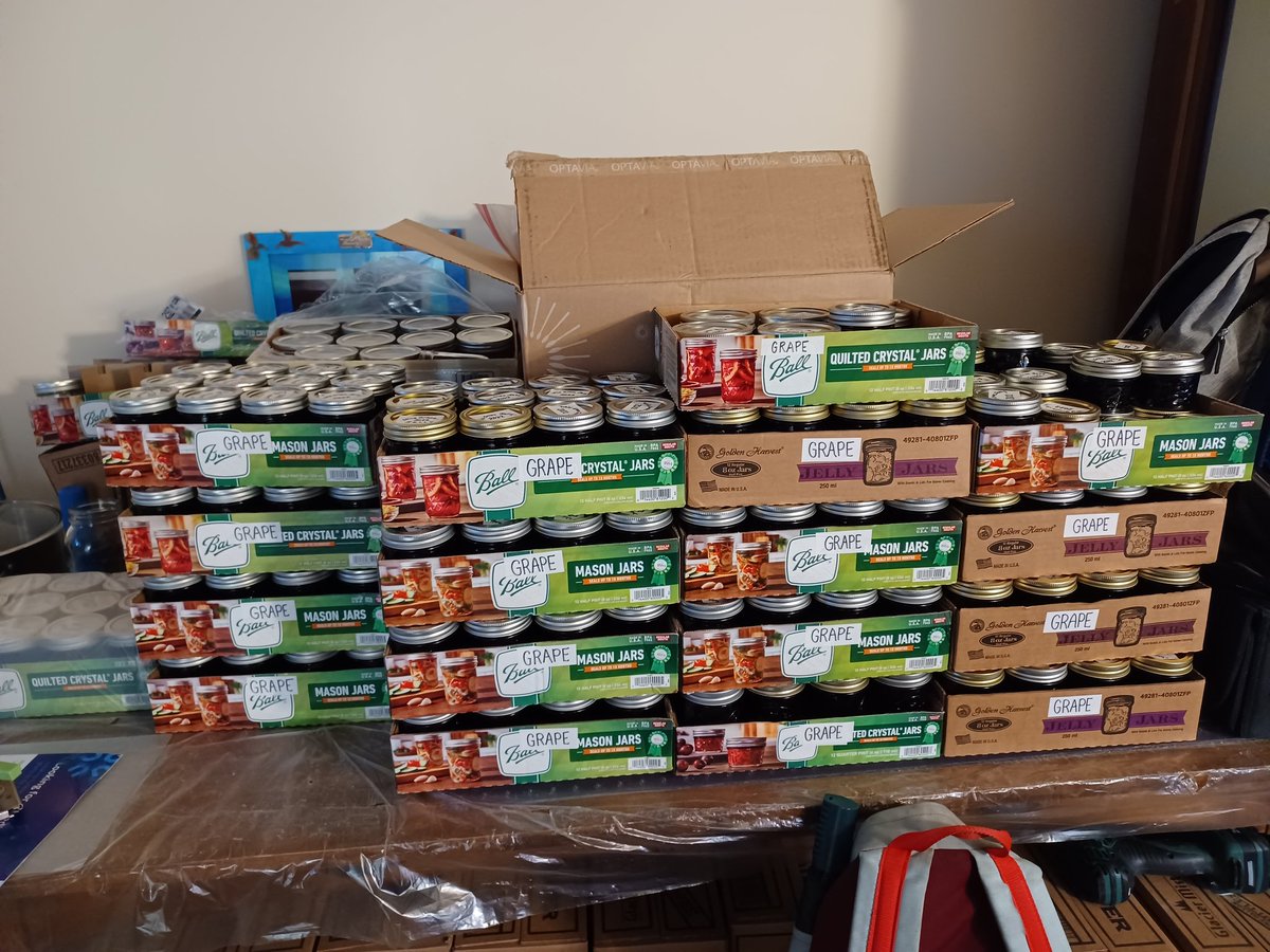 BenMurp69231962's tweet photo. Our collection of wild grape jelly this year.
#canning #summer #jelly #wildgrape #yummy #hobby https://t.co/6ghTHtziri