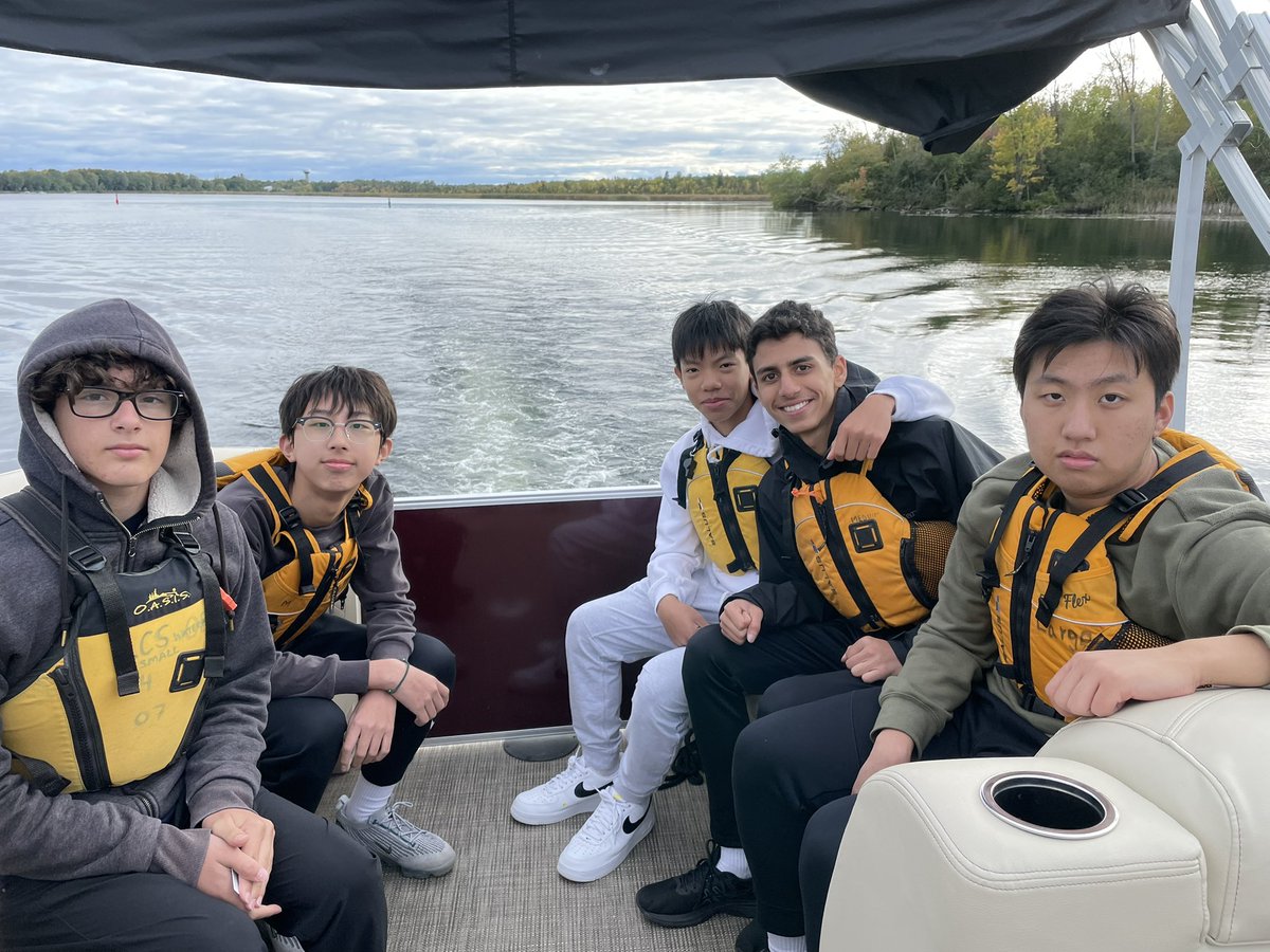 AMKeeLCS's tweet photo. Thank you Rashleigh for the feedback - and some laughs! Tonight was special - first time seeing two eagles on Third Island @LakefieldCS https://t.co/y8vVolJ3cV