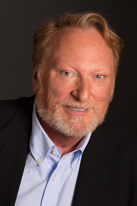 Happy birthday Jeffrey Jones. My favorite film with Jones so far is Sleepy hollow. 