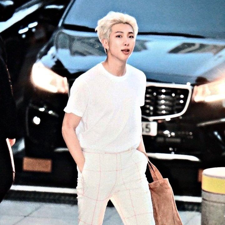 Good morning. Have a lovely day.