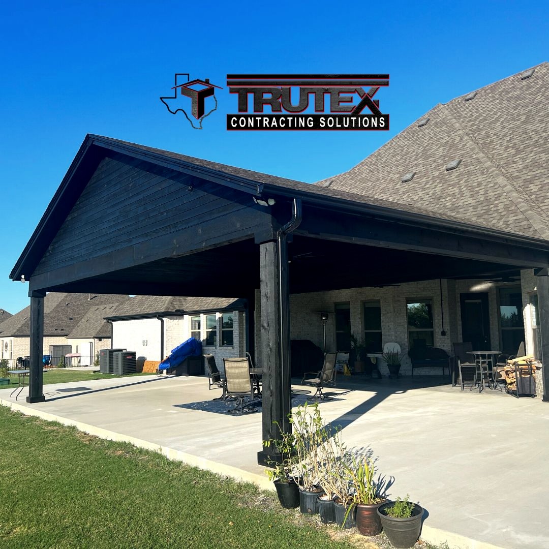 TRUTEXroofing's tweet photo. A new TRUTEX patio is up and right in time for this cooler weather to sweep through!

How beautiful is this look?

'WE'VE GOT YOU COVERED!
(469) 213-8877
https://t.co/zpqCn9iNWU

#TRUTEXContractingSolutions #TRUTEXPatios #FallPromotion https://t.co/ry8AMXJKXO