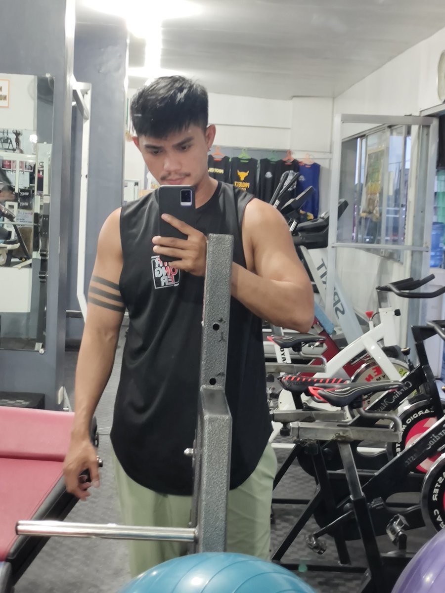 Jaycee53's tweet photo. Thursday vibe.... https://t.co/xHRlJf57sk