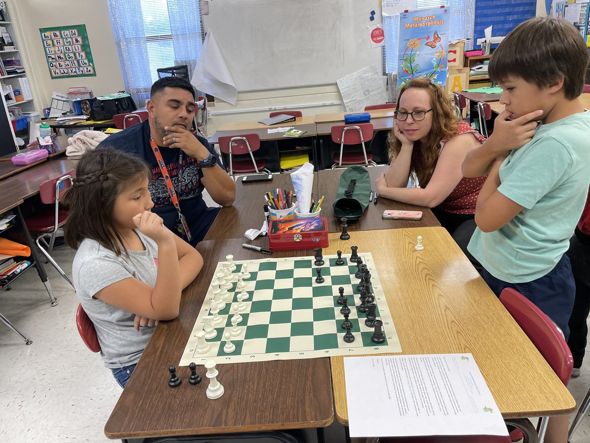 SSAISDMadla's tweet photo. Madla 🐊’s believe in the whole child and all the experiences they should have in order to make real life connections. Shout out to running, chess, crazy 8’s, art, kindness crew, and journalism clubs! @ssaisd @WeGoPublic #WholeChild #GatorPower https://t.co/6hmqVMkOHj
